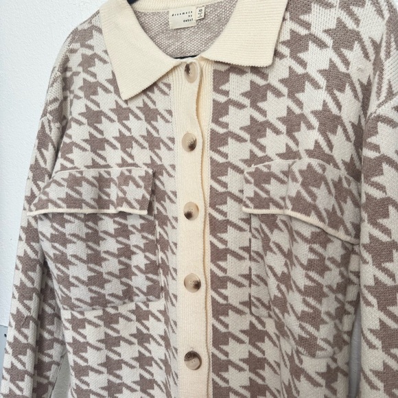 Dreamers By Debut Button Front Cardigan Houndstooth Pattern Cream Tan xs - Picture 5 of 8